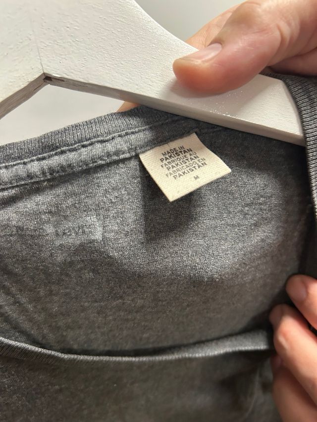 Camiseta gris hombre