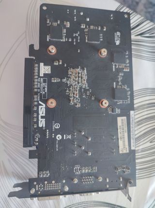 Tarjeta gráfica ASUS ATI HD 6670 1GB