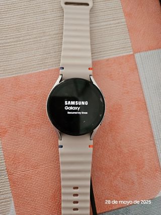 Samsung Galaxy Watch 5 (40mm) - LTE