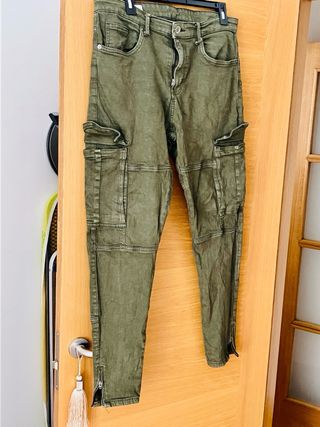 Pantalón Cargo Slim Fit Verde Oliva