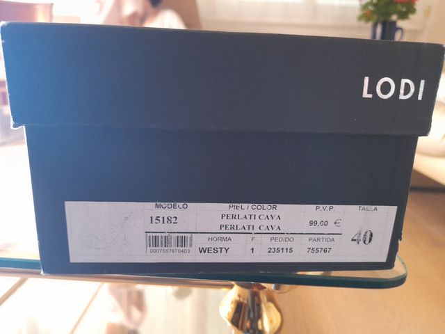 Zapatos Lodi color cava  tacón 40