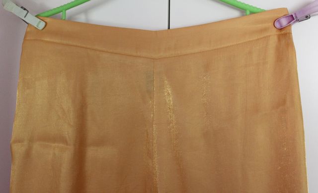 Pantalon ancho dorado