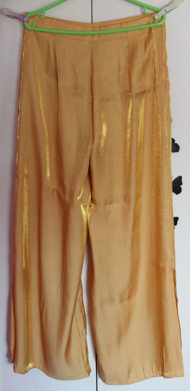 Pantalon ancho dorado