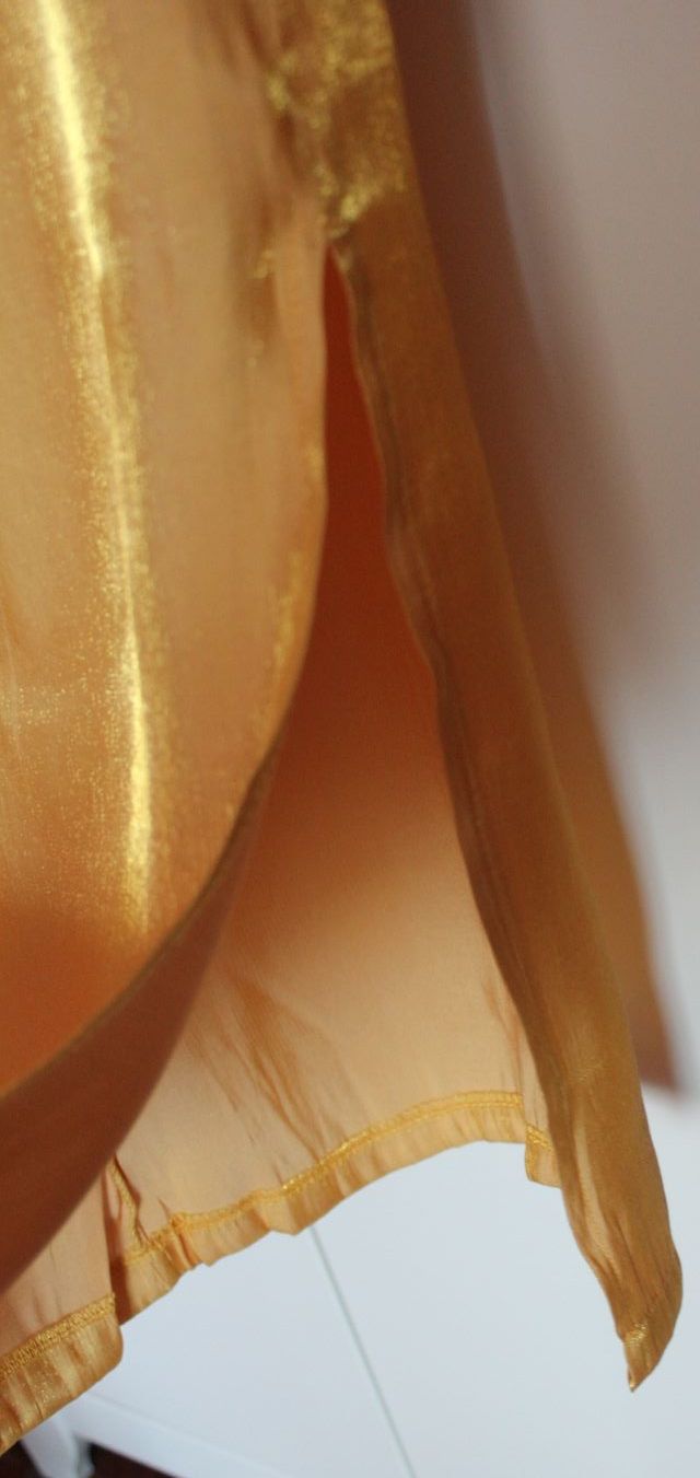 Pantalon ancho dorado