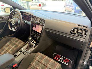 Volkswagen Golf GTI Performance DCC Techo