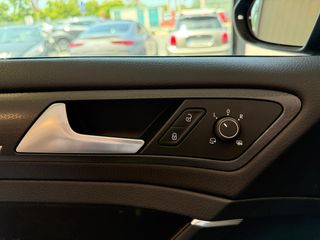 Volkswagen Golf GTI Performance DCC Techo