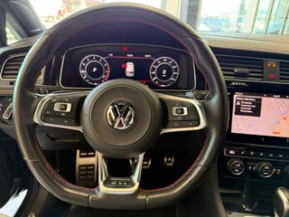 Volkswagen Golf GTI Performance DCC Techo