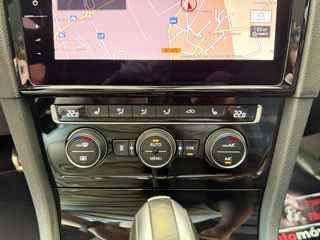 Volkswagen Golf GTI Performance DCC Techo