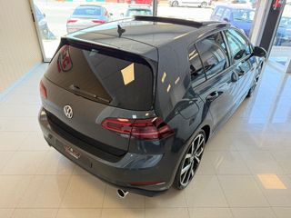 Volkswagen Golf GTI Performance DCC Techo