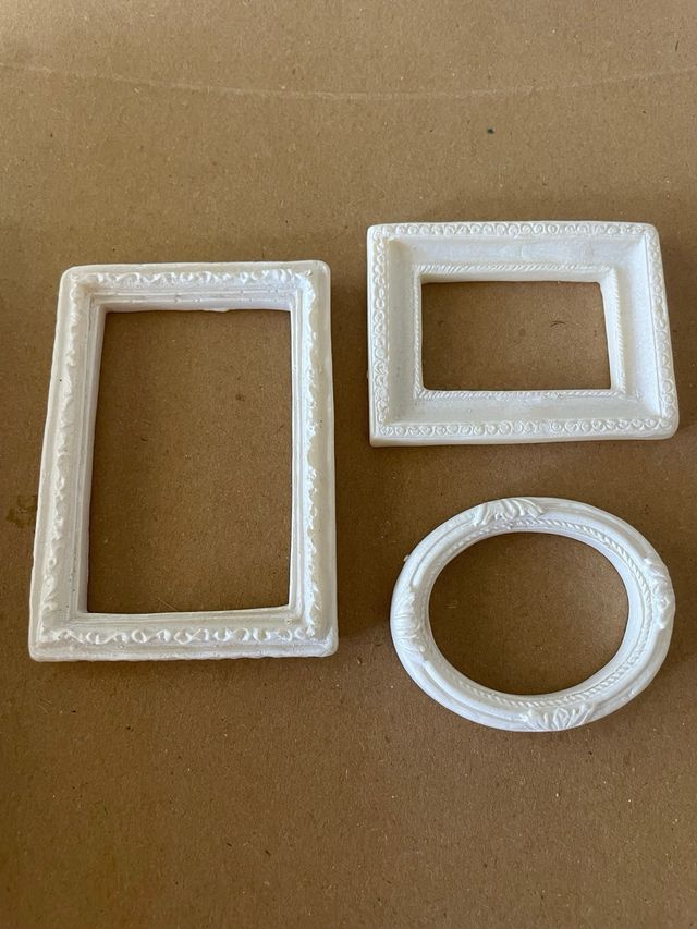 Miniaturas cuadros casa muñecas