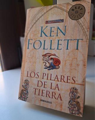 Los pilares de la tierra / The Pillars of the E...