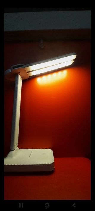 Lámpara LED escritorio blanca