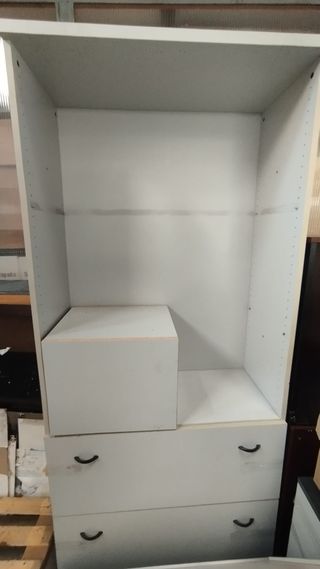 SILLAS Y MATERIAL DE ACADEMIA