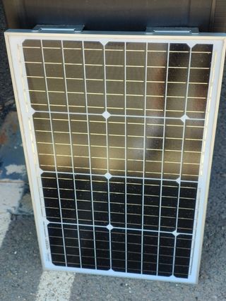 Paneles solares + Regulador MPPT 75/10