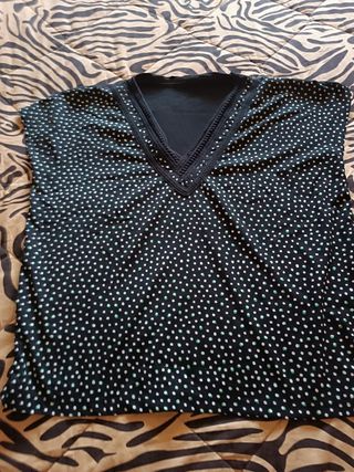 Camiseta Bimba y Lola - Negra con lunares verdes