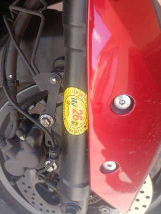 Yamaha XMAX 125 - Roja