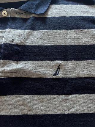Polo Nautica rayas azul marino gris