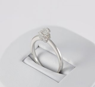 Anillo Tous en oro blanco 18k con brillante 0.25ct