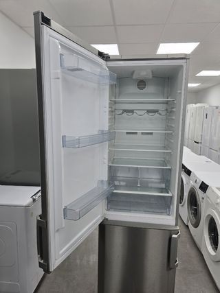 Frigorífico Beko Combi acero clase A+ no frost