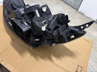 FORD TRANSIT Custom 2022 Faro  delantero derecho .