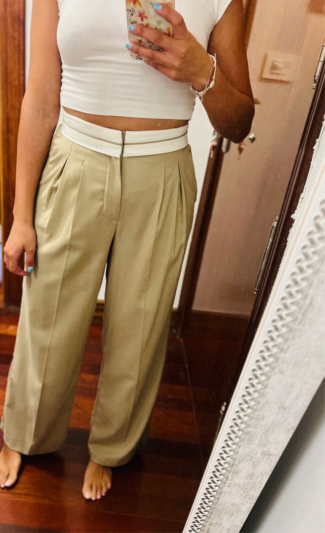 Pantalones rectos beige