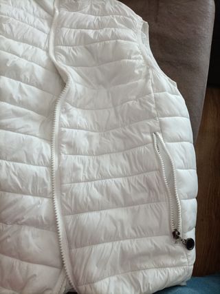 Chaleco blanco ligero