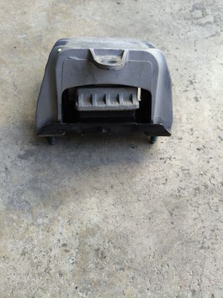 Soporte motor 1.8T - usado