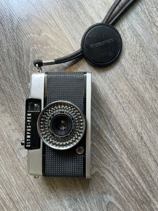 OLYMPUS PEN EE-3 Cámara