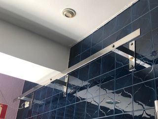 Barra jamonero metalica plata