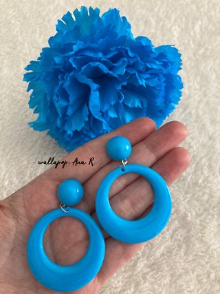Lote flamenca pendientes de aro y flor clavel azul