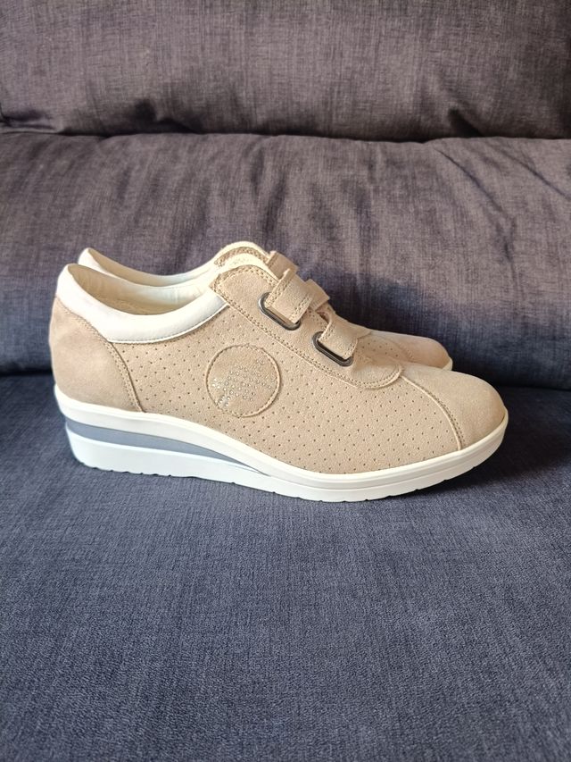 Zapatillas Easy Street beige