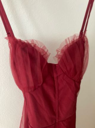 Vestido burdeos corset fiesta