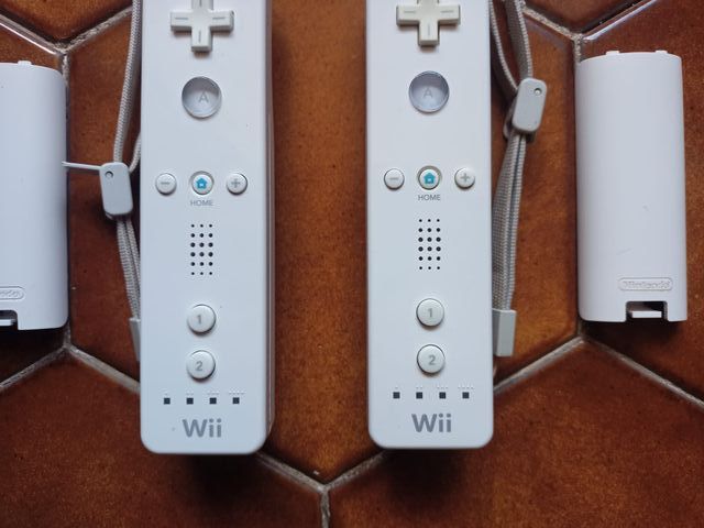 2x Wii Remote Bianchi - Nintendo Wii