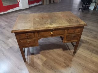 Escritorio antiguo Ilicitano
