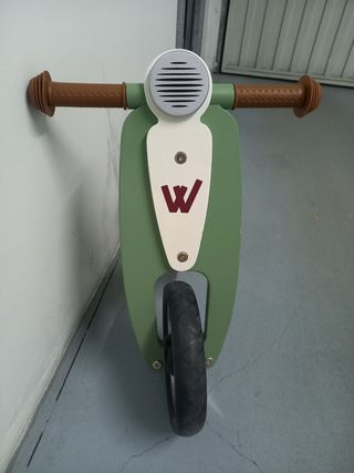 Moto de madera Woomax