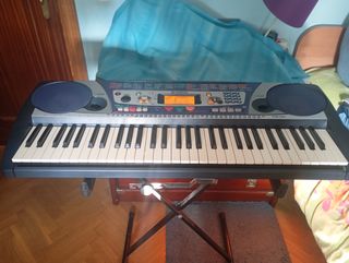 Yamaha PSR-260 - Piano Electrónico