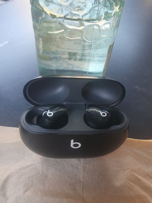 Auriculares Beats Studio Buds