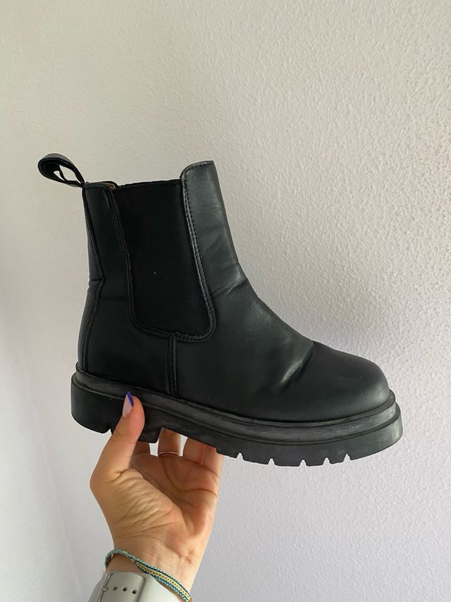 Botines negros mujer