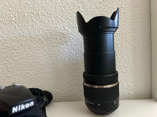 Cámara Nikon D3400 + objetivos + funda + cargador