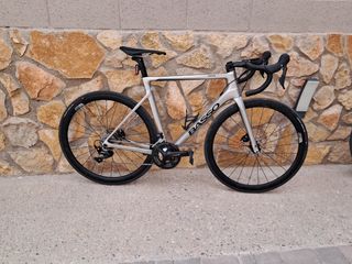 Bicicleta Carretera Basso Astra Disc