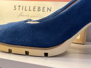 Zapatos tacón azul marino
