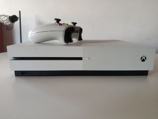 Xbox One S 1T  - Consola y 1 Mando