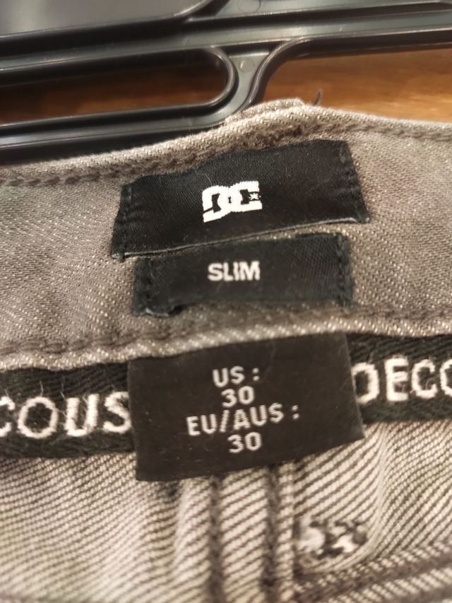 Bermuda DC gris - Talla 30