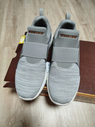 Zapatillas Skechers grises talla 42