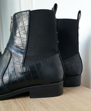 Botines Stradivarius negros efecto cocodrilo