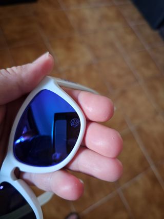Frogskins Oakley Heritage Polished White Original.