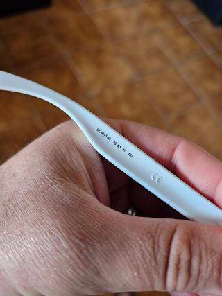 Frogskins Oakley Heritage Polished White Original.