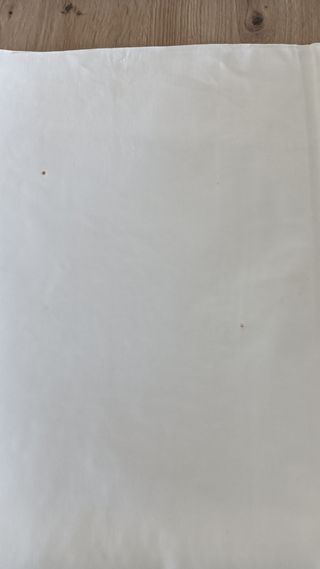 Sábanas blancas bordadas a mano