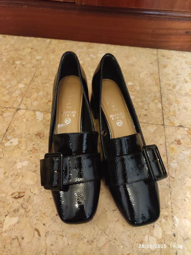 Zapatos negros mujer talla 40.