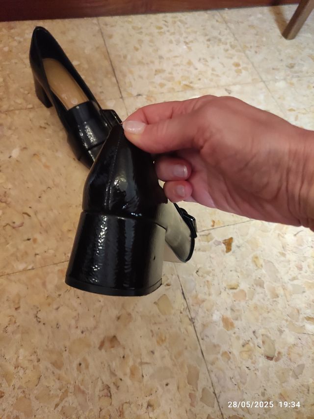 Zapatos negros mujer talla 40.